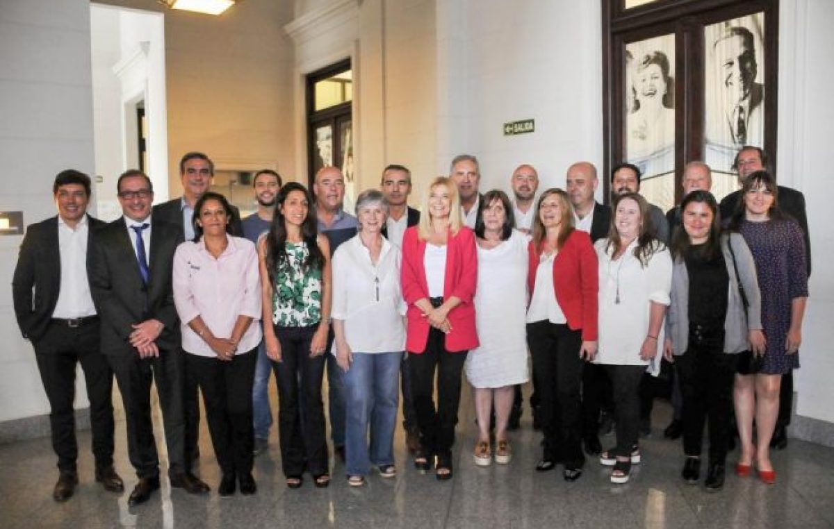 Magario también con bloque unificado