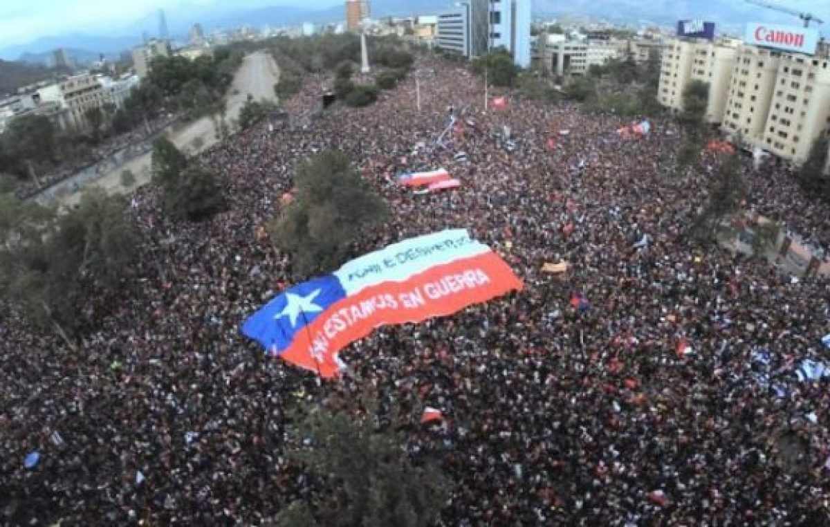 El pueblo chileno unió sus voces para exigir una nueva Constitución