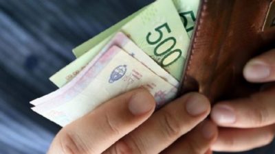 El salario real cayó 18% en cuatro años
