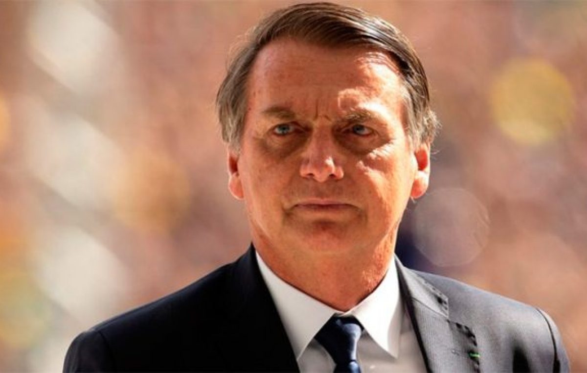 Bolsonaro permitirá que los estados y municipios bajen salarios