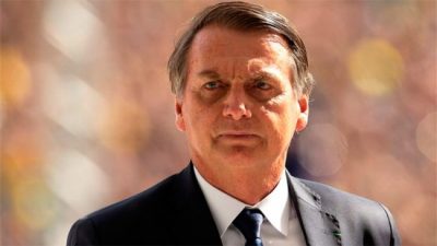 Bolsonaro permitirá que los estados y municipios bajen salarios