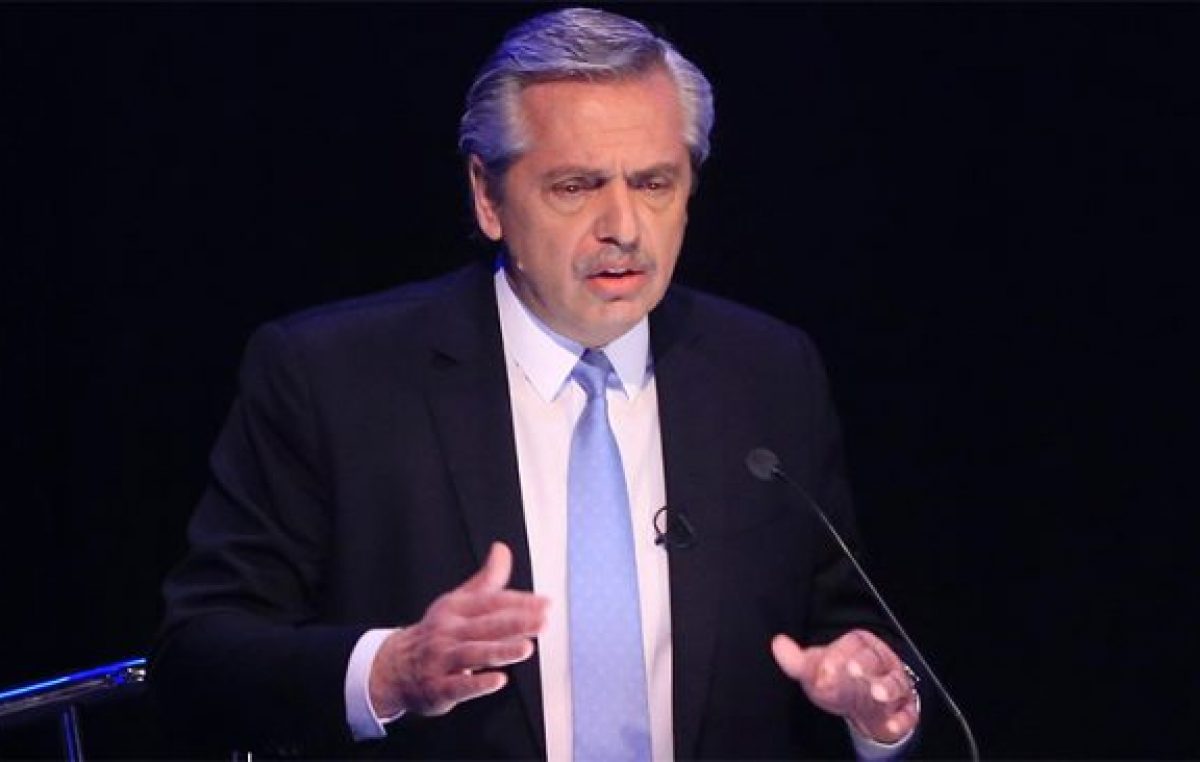 Fernández revisará nombramientos que hizo Macri «con sueldos siderales»