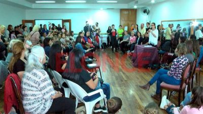 Paraná: «Cierra la Escuela Municipal de Danzas, cayeron todos los contratos»