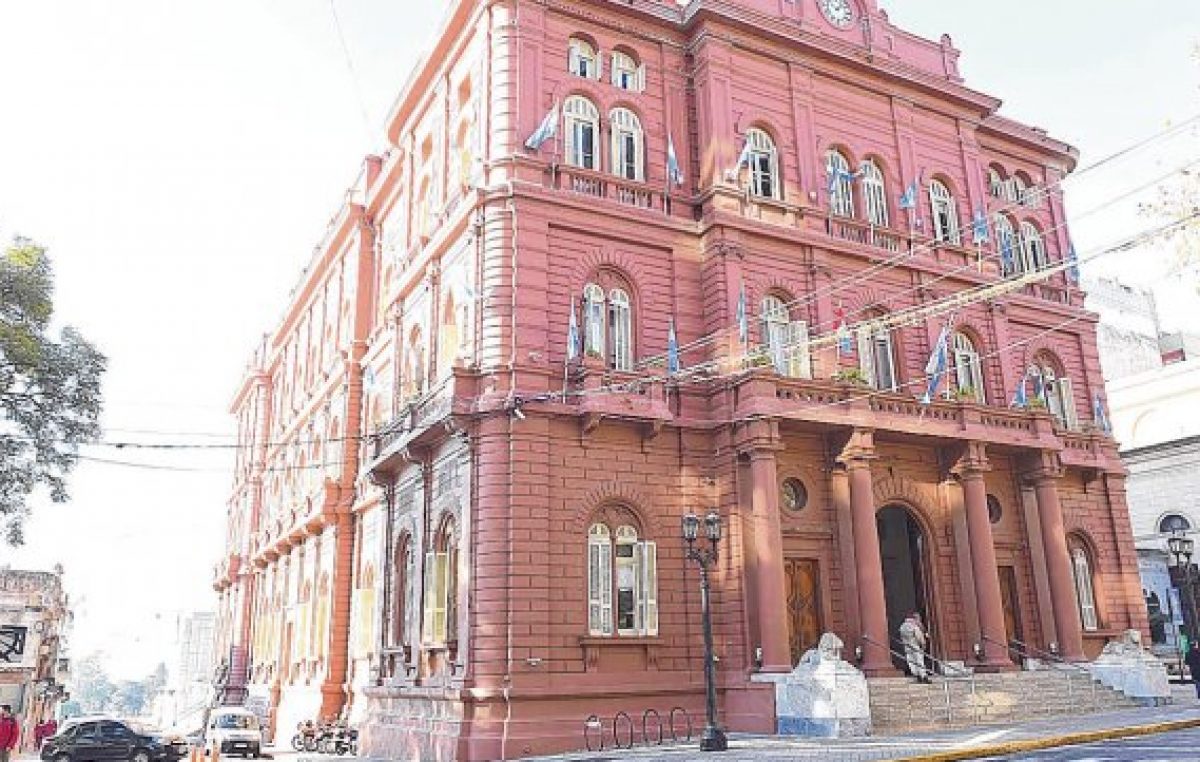 Cortan la prestación de servicios por la falta de pago del municipio rosarino