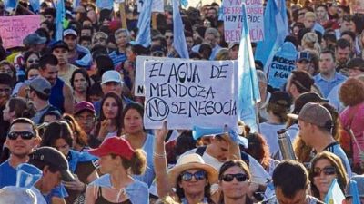 Mendoza suspende la reforma de la ley de minería que afectaba el agua
