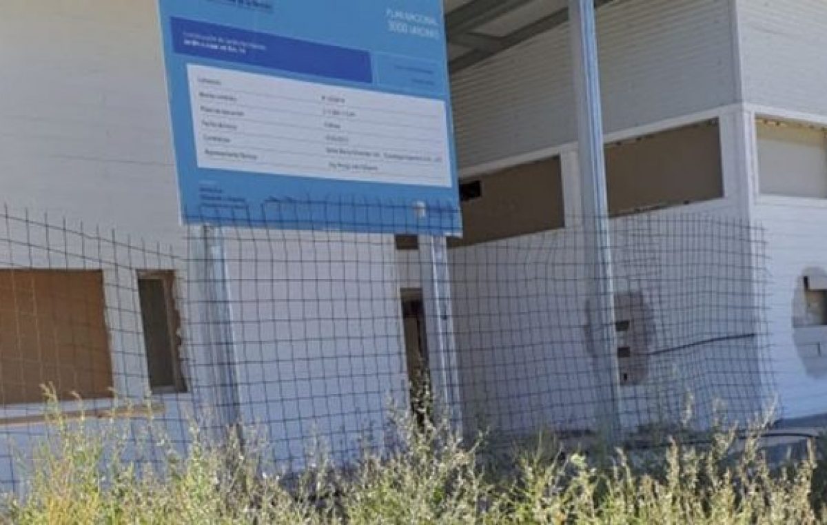 Al final Macri no pudo terminar el único jardín que prometió para Comodoro
