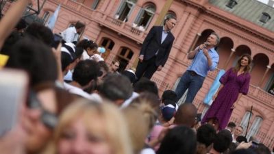 Se va con una imagen muy baja pero quiere liderar la oposición
