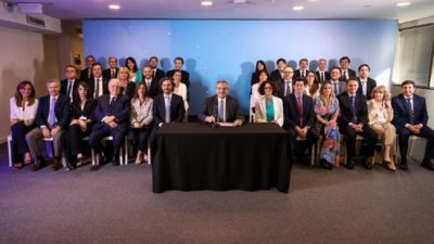 Fernández adelantó que creará el Consejo Económico y Social para enfrentar a «los que aumentan precios por las dudas»
