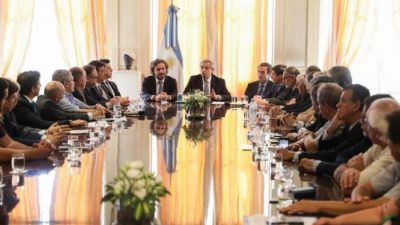 «Compromiso argentino por el desarrollo y la solidaridad»: qué dice el acuerdo entre el Gobierno, empresarios y sindicalistas