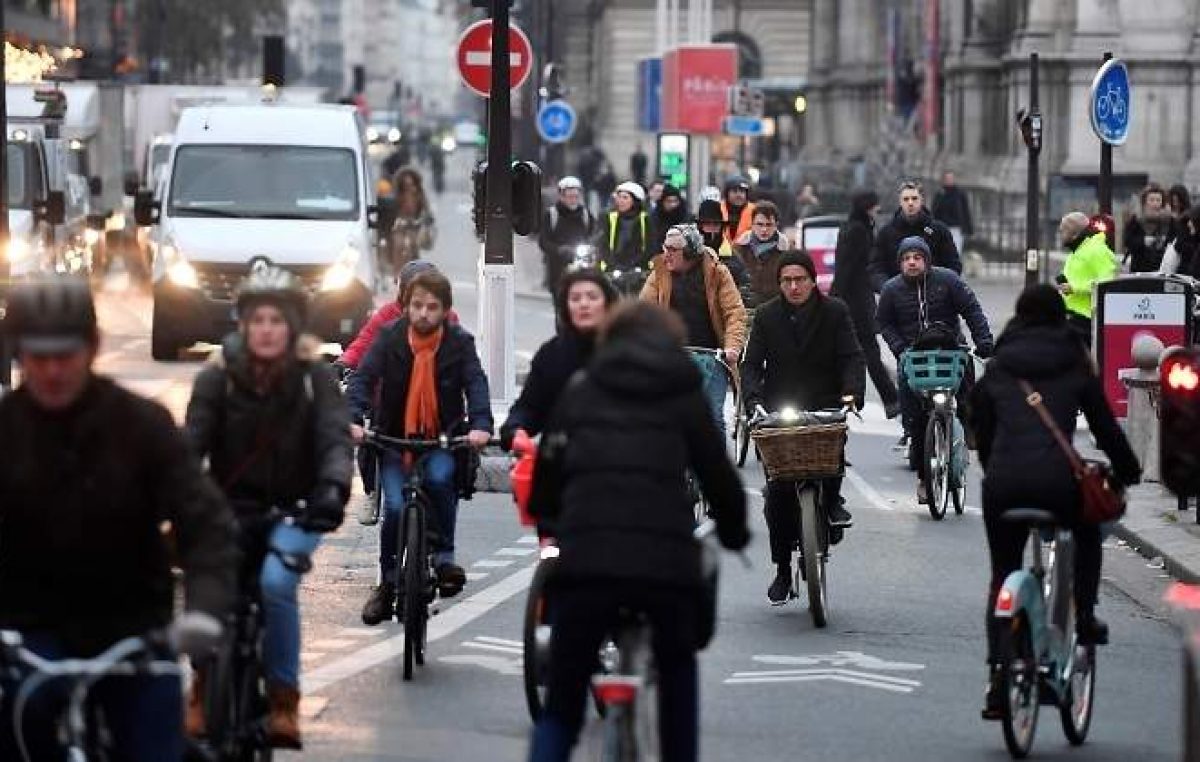 Otro día de huelga del transporte en Francia contra la reforma previsional