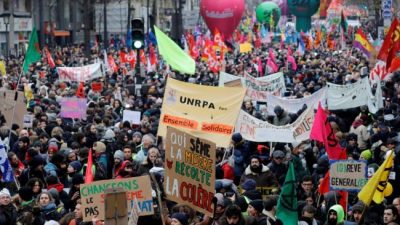 Francia paró en contra de la reforma jubilatoria