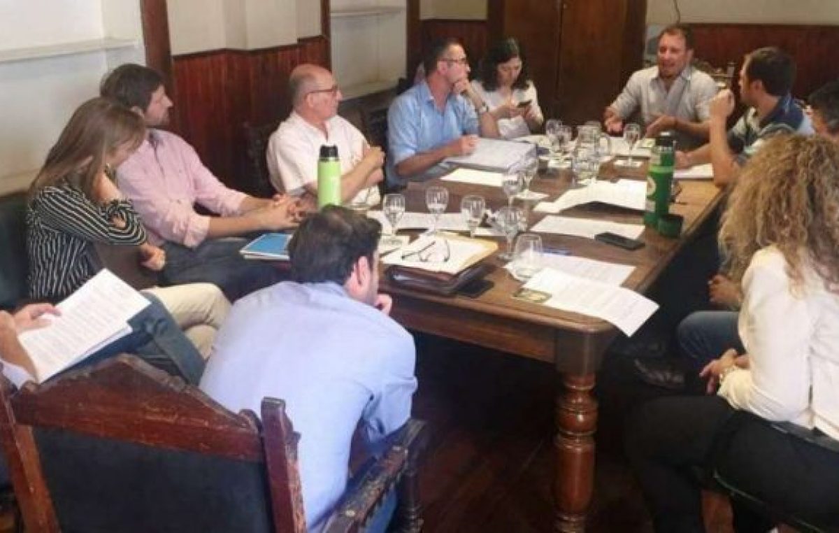 Venado Tuerto: Un concejal propuso recortar 70 % sus dietas de $120 mil pero todos votaron en contra