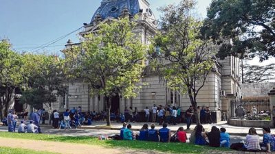 Casilda se moviliza en defensa del salario, el empleo y la salud pública