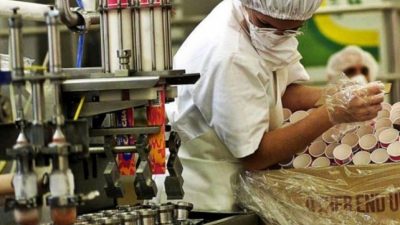 Por la crisis, las pymes redujeron 11.700 empleados en 2019