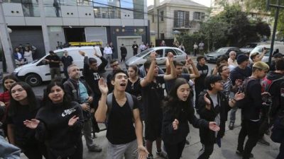 Escándalo con pruebas de ingreso a universidades chilenas