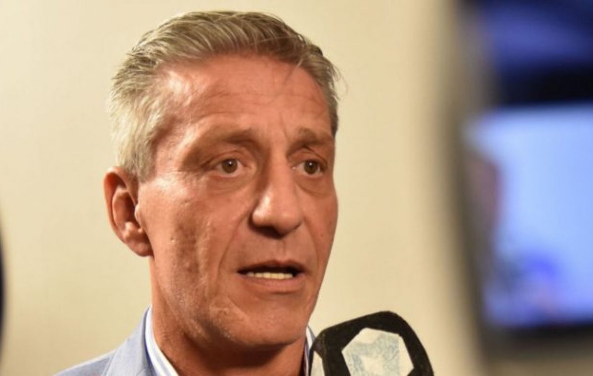 El Gobierno de Chubut congelaría sueldos por 180 días, eliminará las comisiones de servicios y no habrá cláusula gatillo en 2020