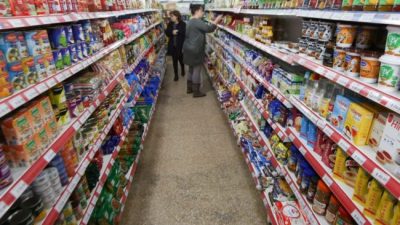 Estiman que la inflación continuará elevada en los primeros meses del año