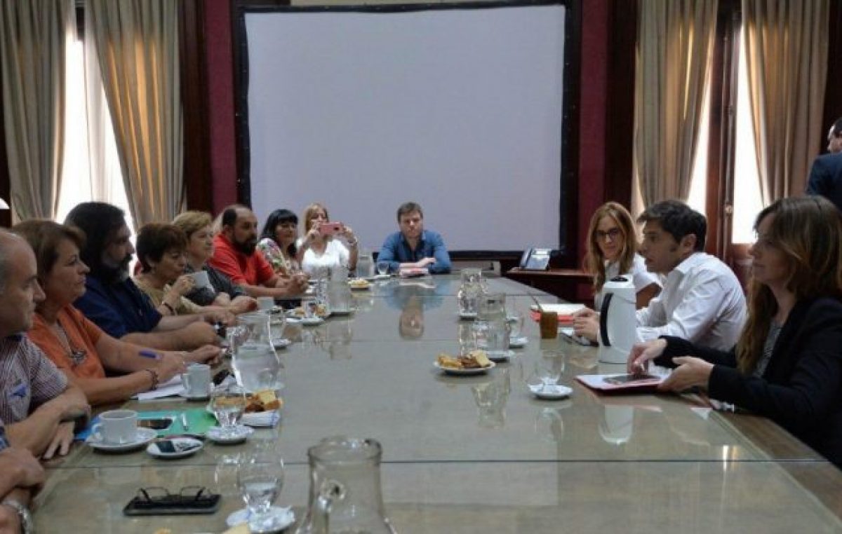 La Provincia de Buenos Aires convoca a los intendentes para salir a poner en condiciones las escuelas antes de marzo