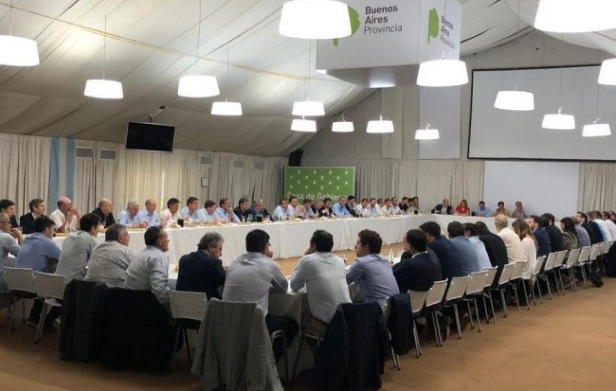 Kicillof recibió a los intendentes de Juntos por el Cambio y anticipó cambios en la Ley Impositiva