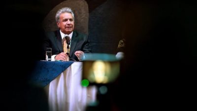 Ecuador repite las medidas económicas de Macri