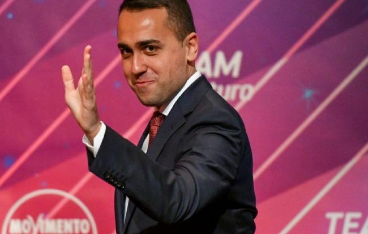 Renunció el líder del M5S en Italia 