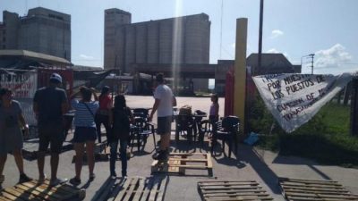 Los despedidos de Minetti salieron a la calle