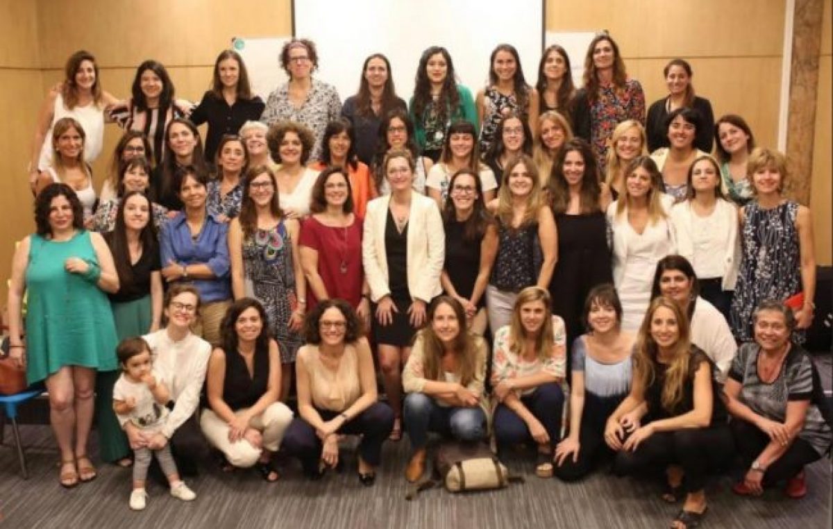 El primer encuentro de las Mujeres Gobernando