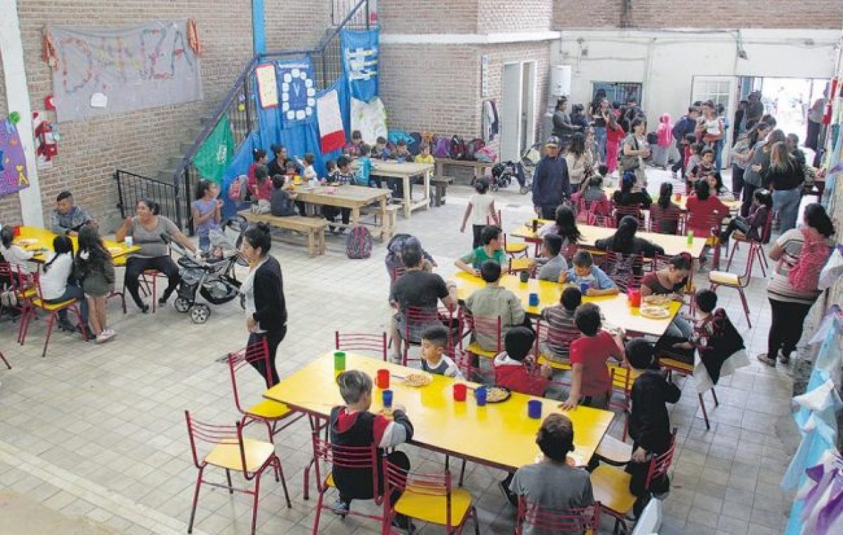 Los movimientos sociales denuncian que el gobierno porteño no brinda asistencia a sus comedores