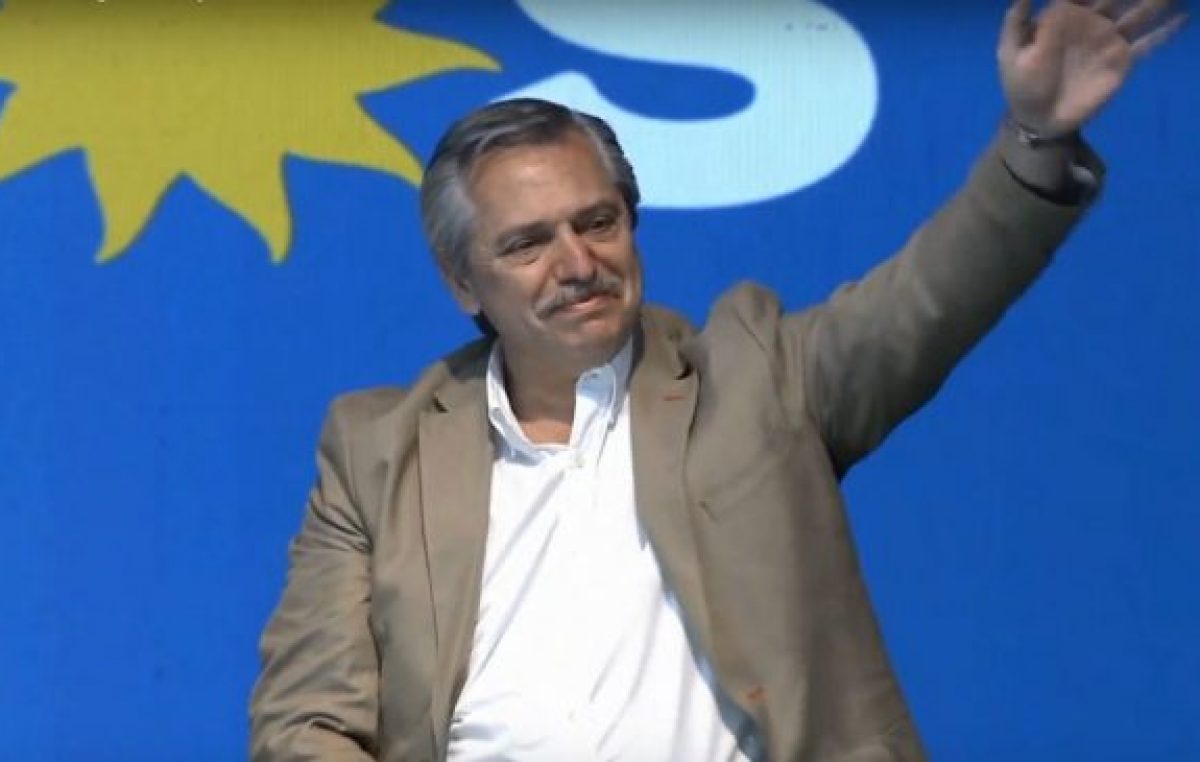 A un mes y medio de asumir, Alberto Fernández registró una imagen positiva del 69,6%
