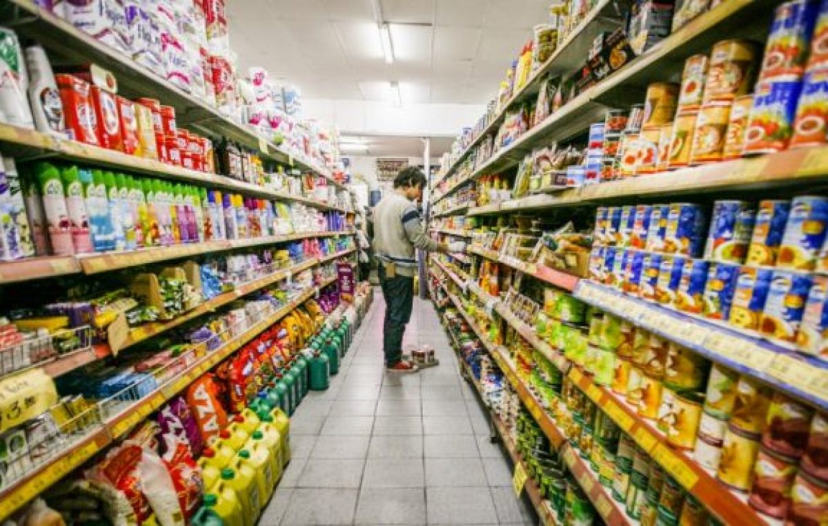 Fernández apuntó contra los supermercadistas y les pidió que revisen sus márgenes de rentabilidad