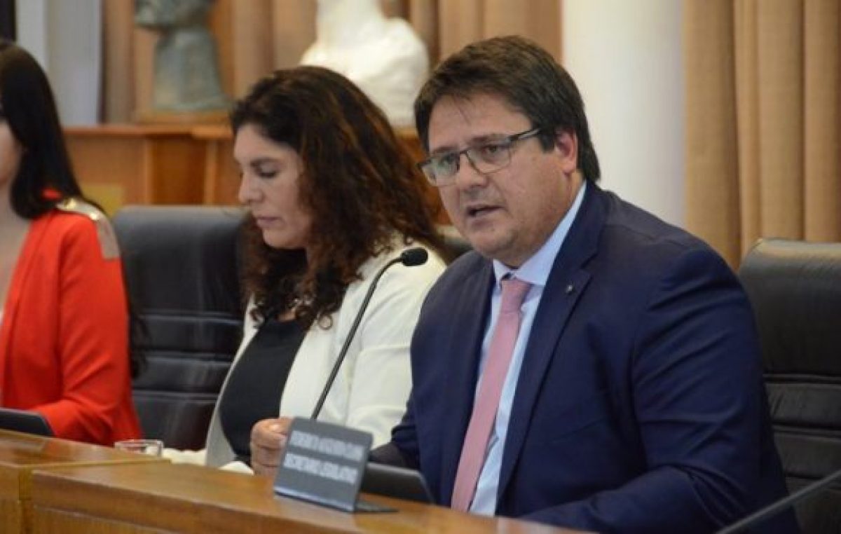 El intendente de Neuquén va contra el déficit de la caja jubilatoria