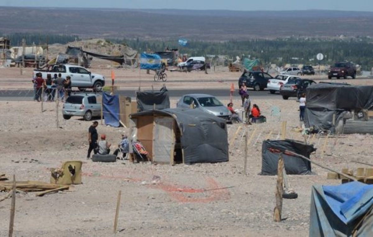 Ocupantes de la toma en Neuquén piden la intervención de Nación