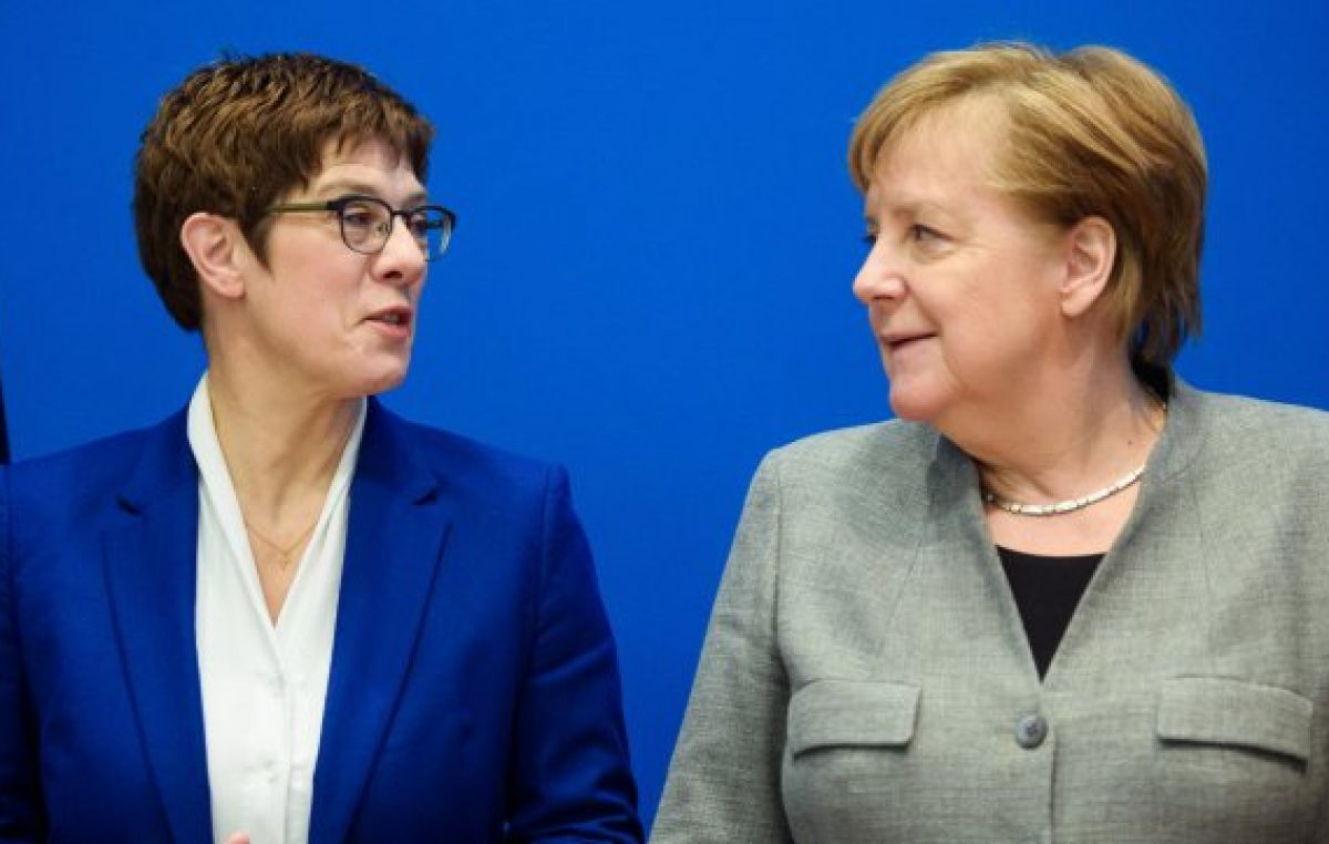 Crisis política en Alemania: Merkel se queda sin heredera política