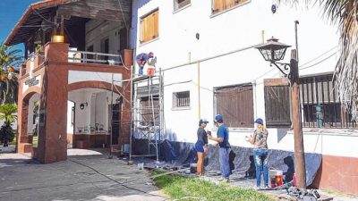 Santa Fe: La provincia pone a punto escuelas con beneficiarios de planes sociales