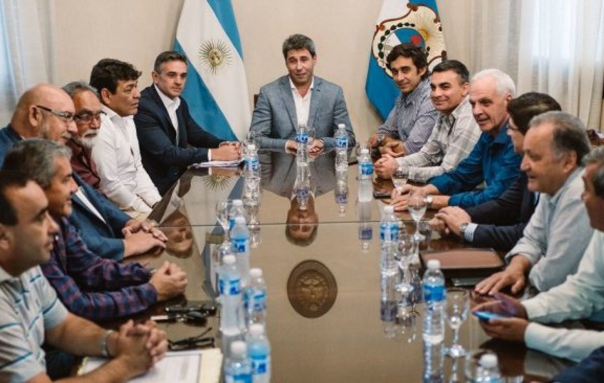 Oficializaron la ayuda para que municipios sanjuaninos afronten el pago de $4 mil