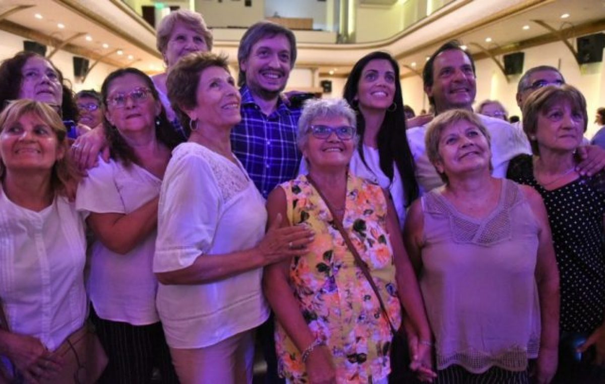 Máximo Kirchner encabezó un acto en Escobar y acusó al FMI de financiar la campaña de Macri
