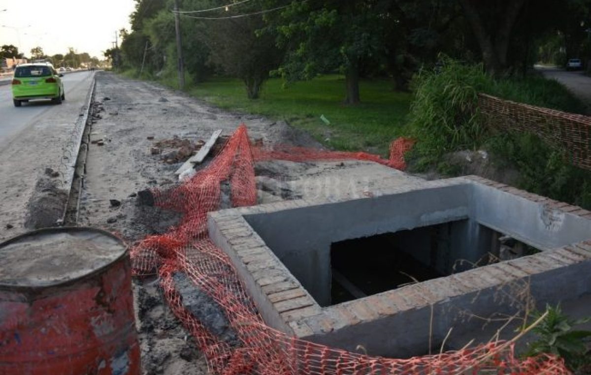 Deudas, paralización, despidos y un panorama incierto para obras públicas santafesinas