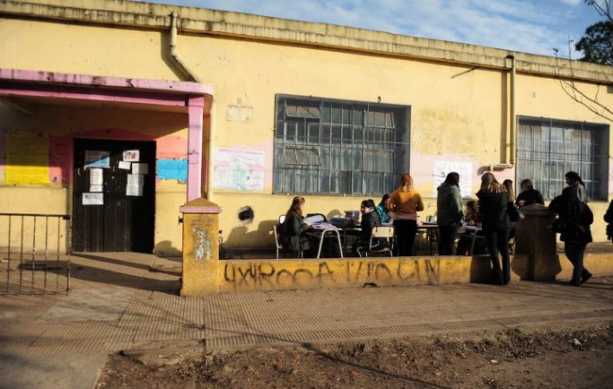 La Intendenta de Moreno aseguró que “en casi todas las escuelas había escapes de gas”