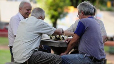 La mayor parte de los fondos del impuesto a la compra de dólares serán para los jubilados y la ANSES