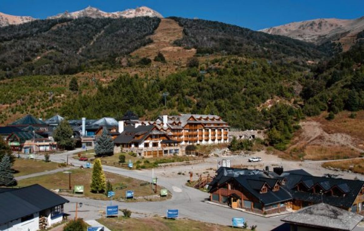 Bariloche: El ministro Lammens opinó del cerro Catedral y la tasa al turista