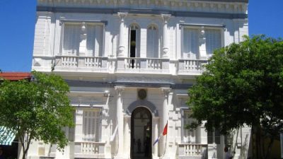 Los municipales de Coronda aún no cobraron enero y trabajan tres horas diarias