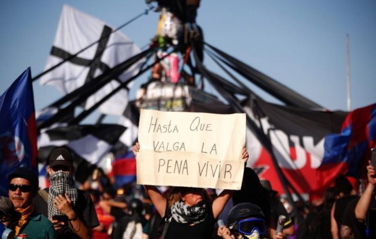 Las asambleas llegaron a Chile para romper con el modelo 