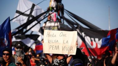 Las asambleas llegaron a Chile para romper con el modelo 