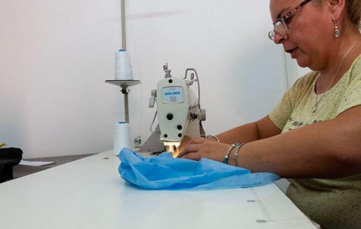 Paraná: el taller textil municipal produce elementos para prevenir la pandemia
