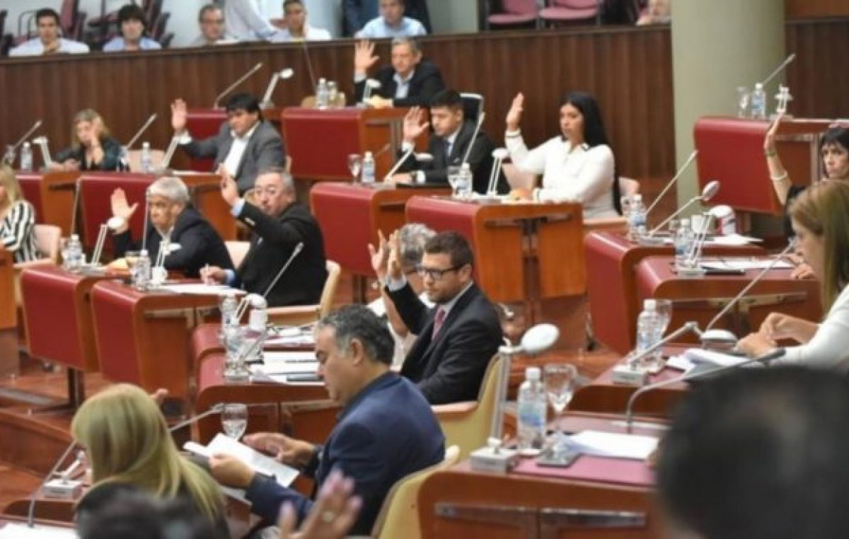 El Gobierno de Chubut insiste con el aumento salarial para la planta política