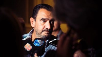 Los municipales santafesinos empiezan a discutir salarios y quieren más que la cláusula gatillo