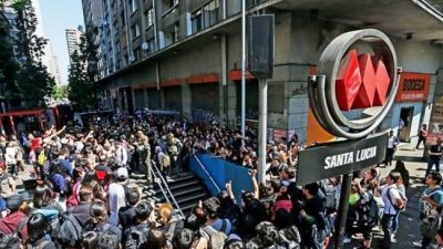 Los estudiantes chilenos coparon el subte