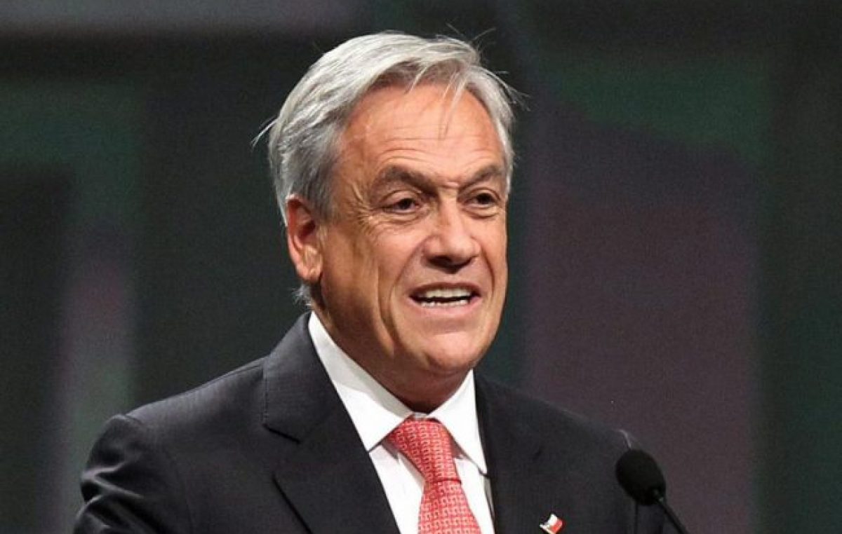 Marchas, barricadas y fogatas contra Piñera