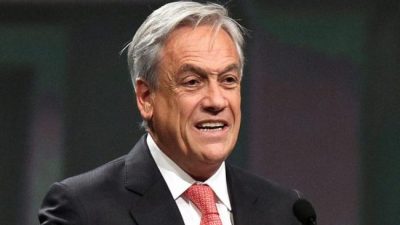 Marchas, barricadas y fogatas contra Piñera