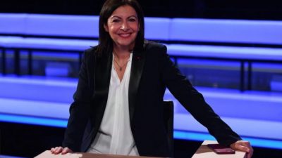 Tres mujeres compiten por la conquista de Paris